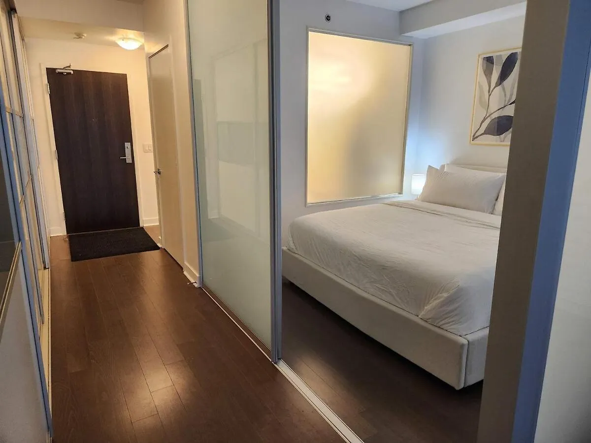 Queen St West Haven - Modern Loft, Downtown Toronto, Free Parking Kanada