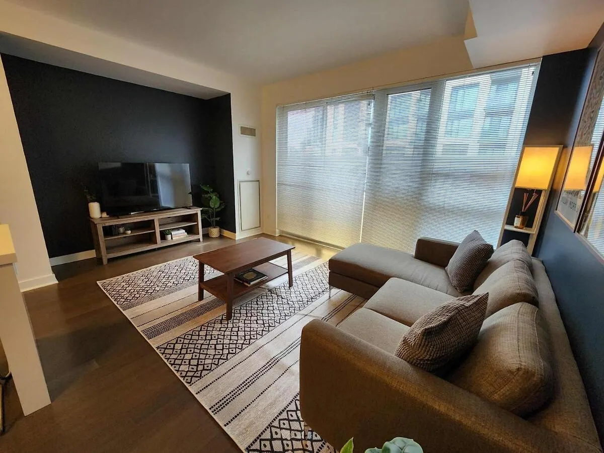 Queen St West Haven - Modern Loft, Downtown Toronto, Free Parking Lägenhet Toronto